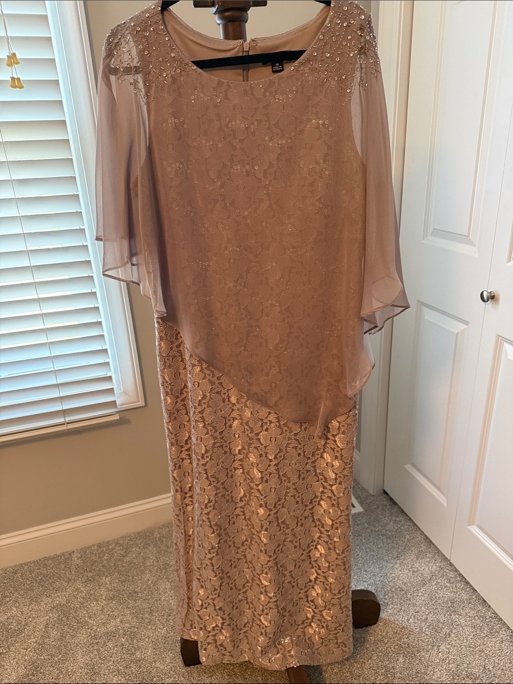 SLNY Mother of the Bride Lace Sequin Dress – Size 14